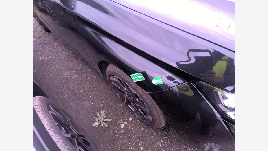 PEUGEOT 308 -