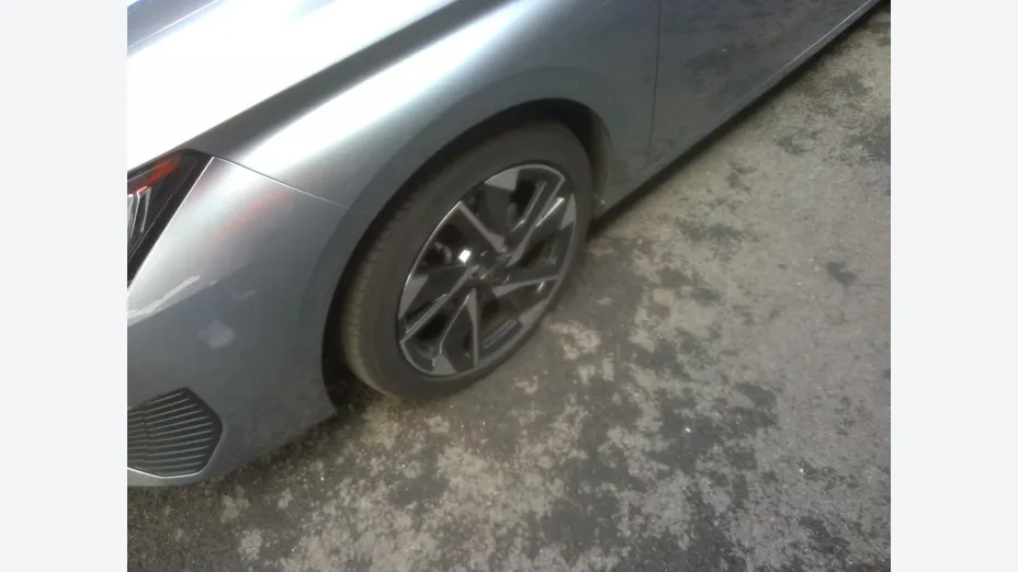 PEUGEOT 308 -