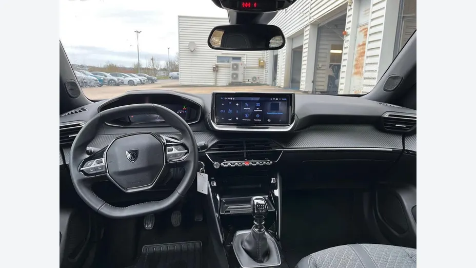 PEUGEOT 2008 -