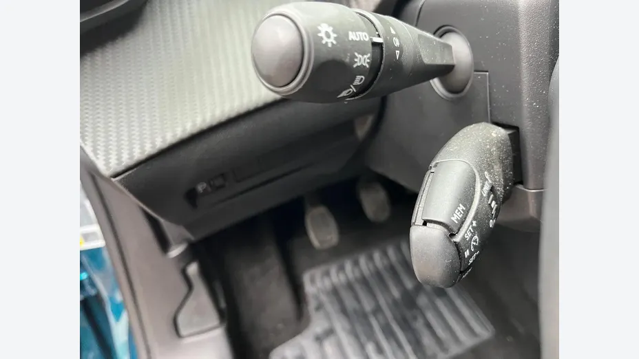 PEUGEOT 2008 -