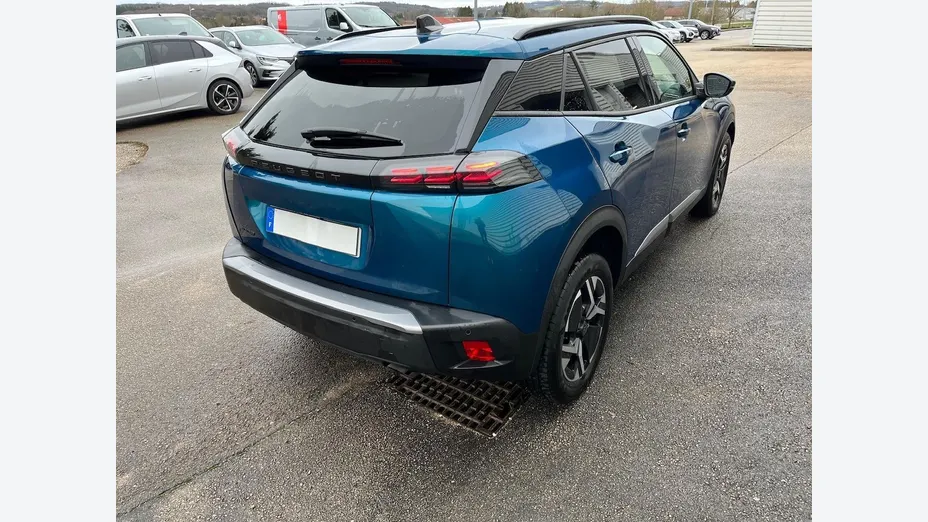PEUGEOT 2008 -