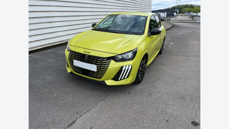 PEUGEOT 208 -