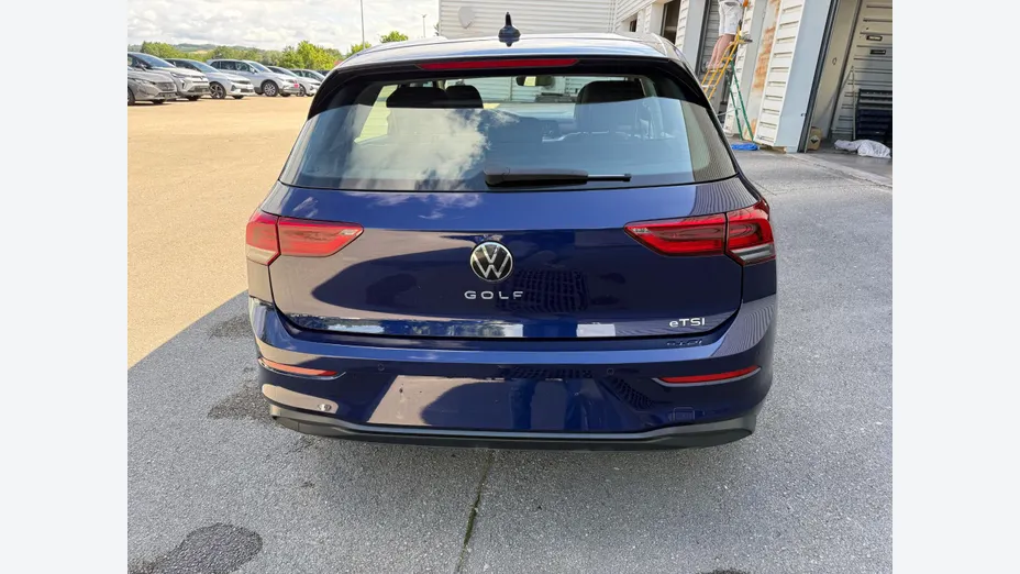 Volkswagen Golf -