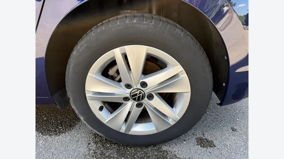 Volkswagen Golf -