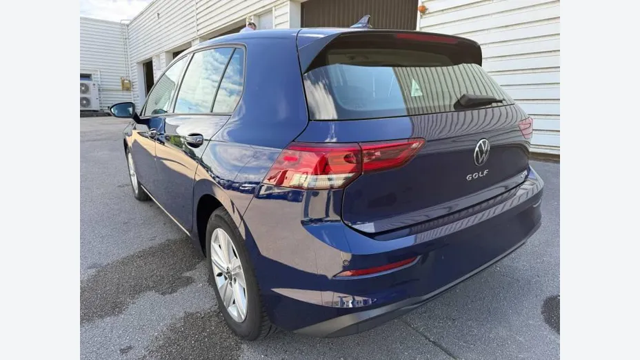 Volkswagen Golf -