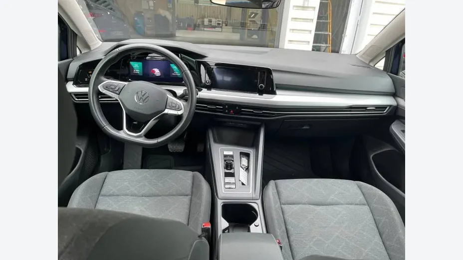 Volkswagen Golf -