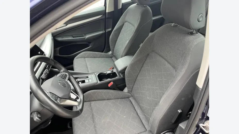 Volkswagen Golf -