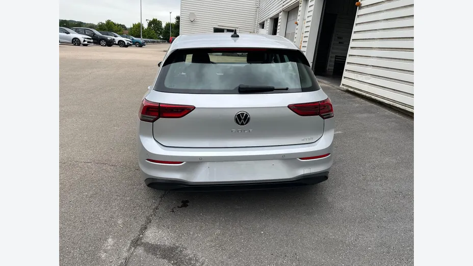 Volkswagen Golf -