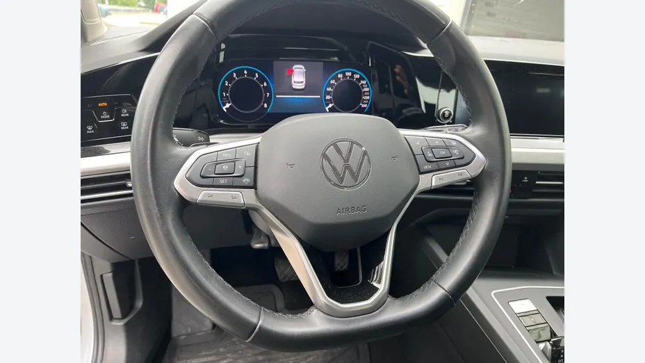 Volkswagen Golf -