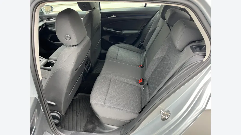 Volkswagen Golf -