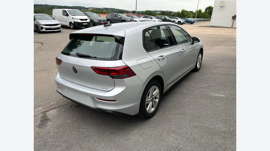 Volkswagen Golf -
