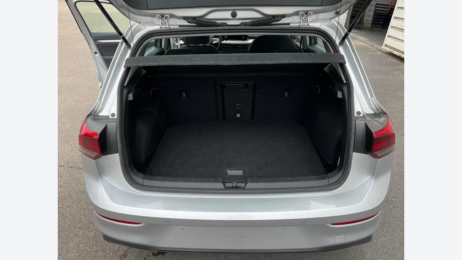 Volkswagen Golf -