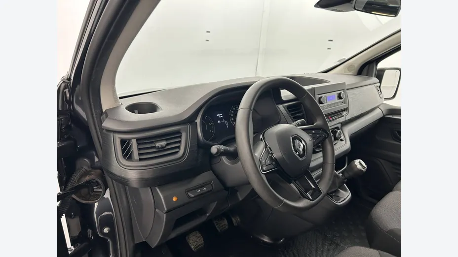 RENAULT Trafic -