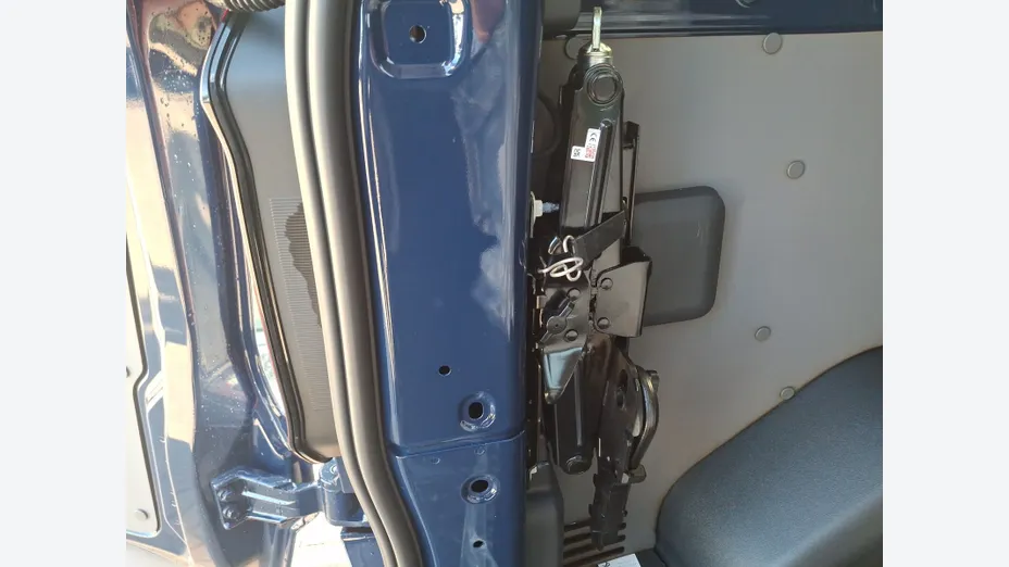 VOLKSWAGEN Transporter Transporter Kombi TDI L2H1 M1 Nowy