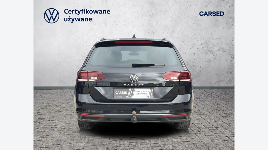 VOLKSWAGEN Passat -