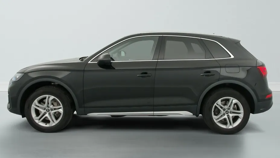AUDI Q5 -
