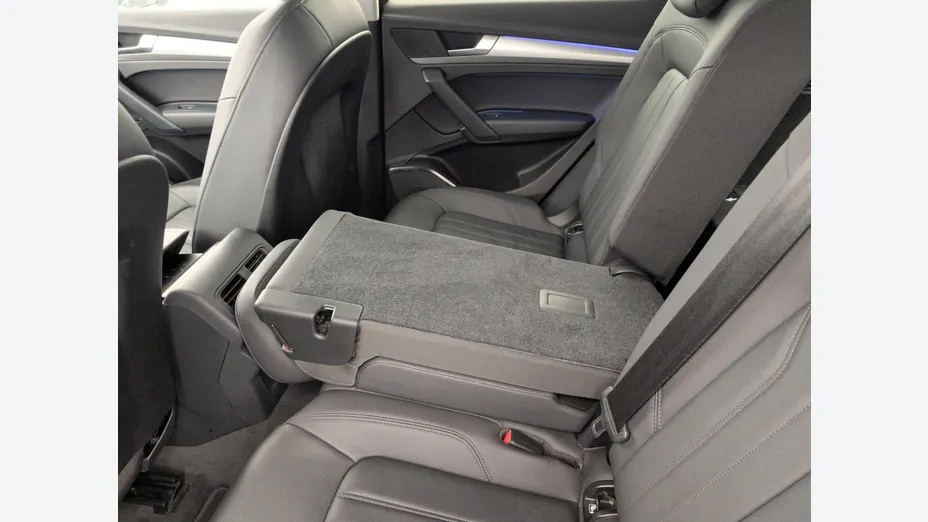 AUDI Q5 -