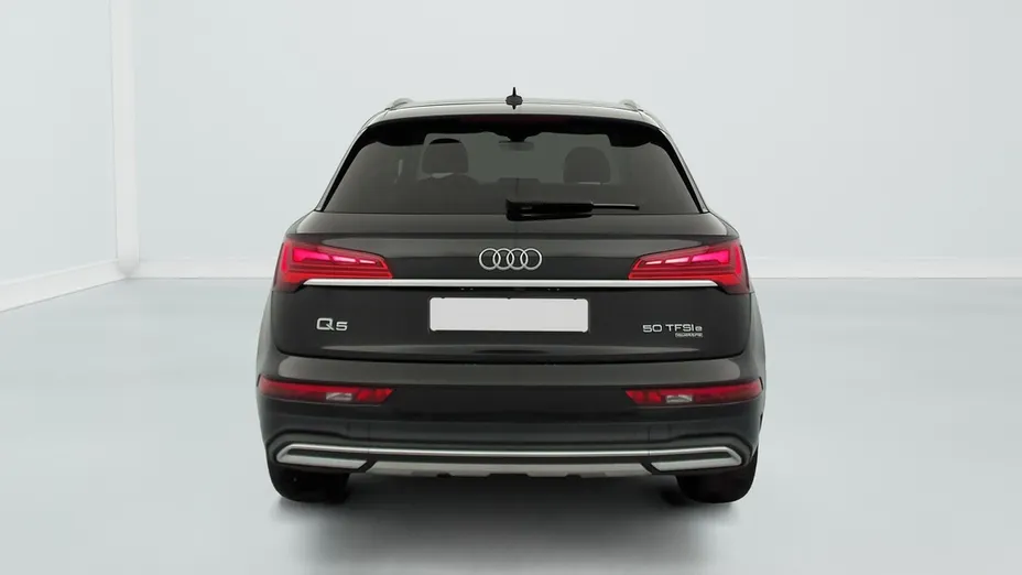 AUDI Q5 -