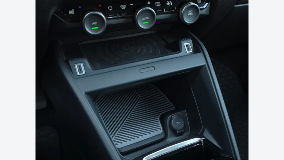 CITROEN C4 X C4 X 1.2 PureTech Shine S&S EAT8