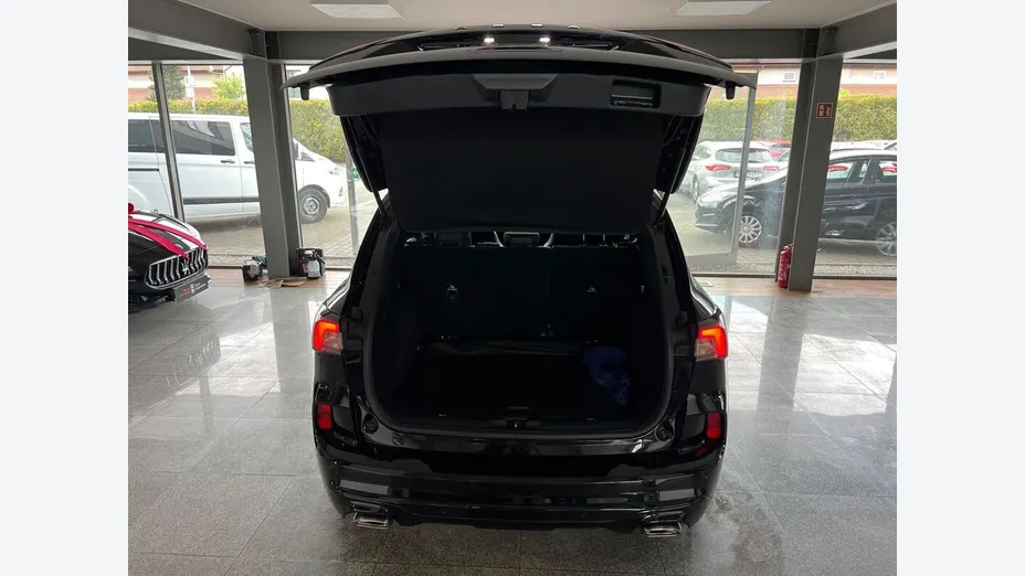 FORD Kuga -