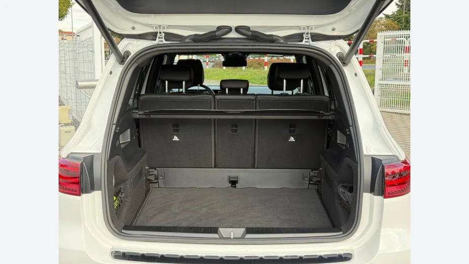 MERCEDES-BENZ GLB GLB 200 AMG Line 7G-DCT