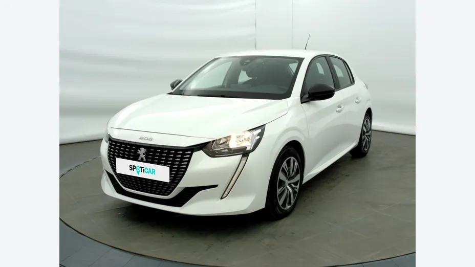 PEUGEOT 208 -