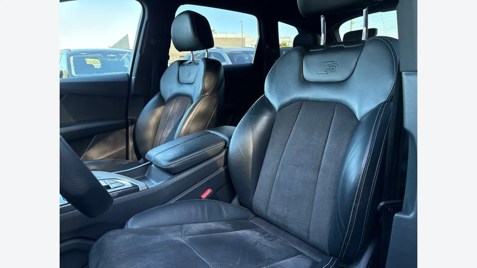 AUDI Q7 Q7 3.0 TDI ultra Quattro Tiptr.