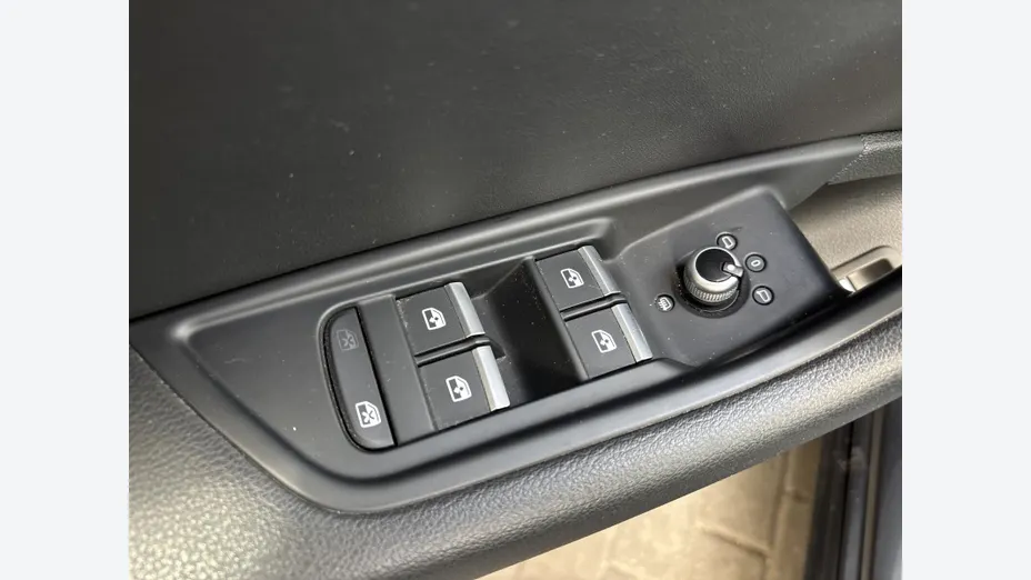 AUDI A4 A4 35 TFSI mHEV Advanced S tronic