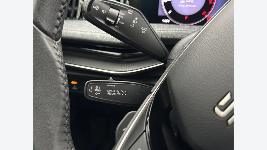 SKODA Superb Superb 2.0 TDI SCR Selection DSG