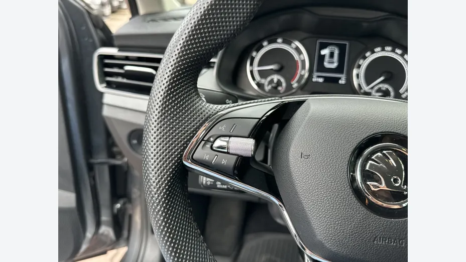 SKODA Kamiq Kamiq 1.0 TSI Ambition DSG