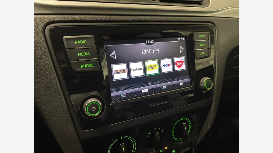 SKODA Rapid Rapid 1.0 TSI Ambition