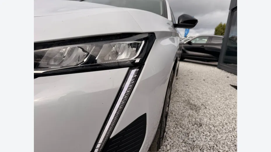 PEUGEOT 308 -