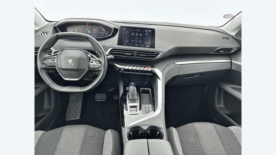 PEUGEOT 5008 -
