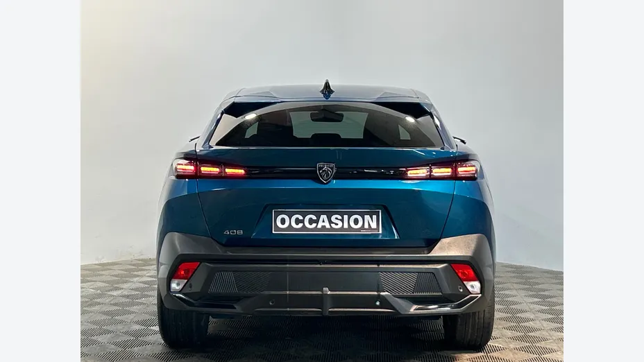 PEUGEOT 408 -