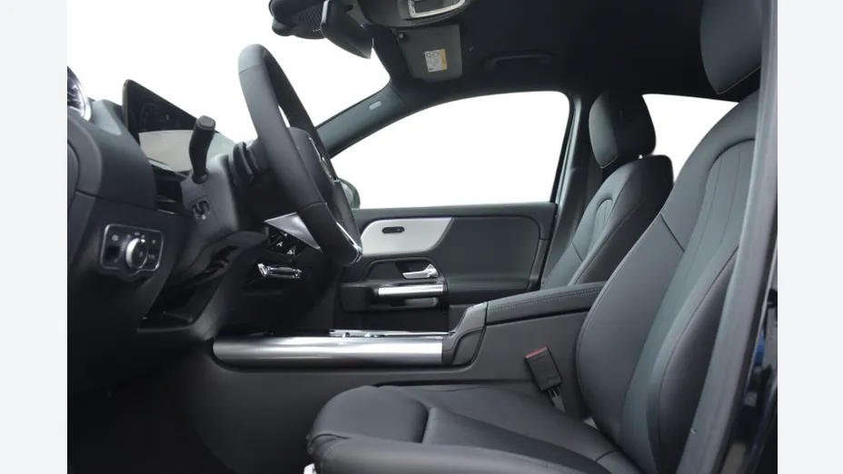MERCEDES-BENZ GLA -