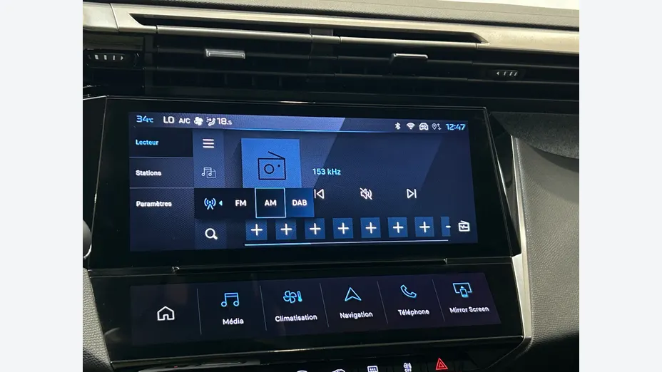 PEUGEOT 408 -