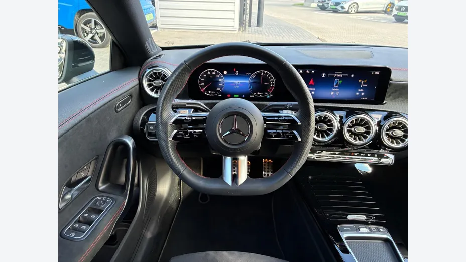 MERCEDES-BENZ CLA CLA 250 e PHEV AMG Line 8G-DCT