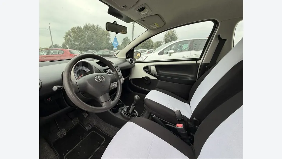 TOYOTA Aygo -