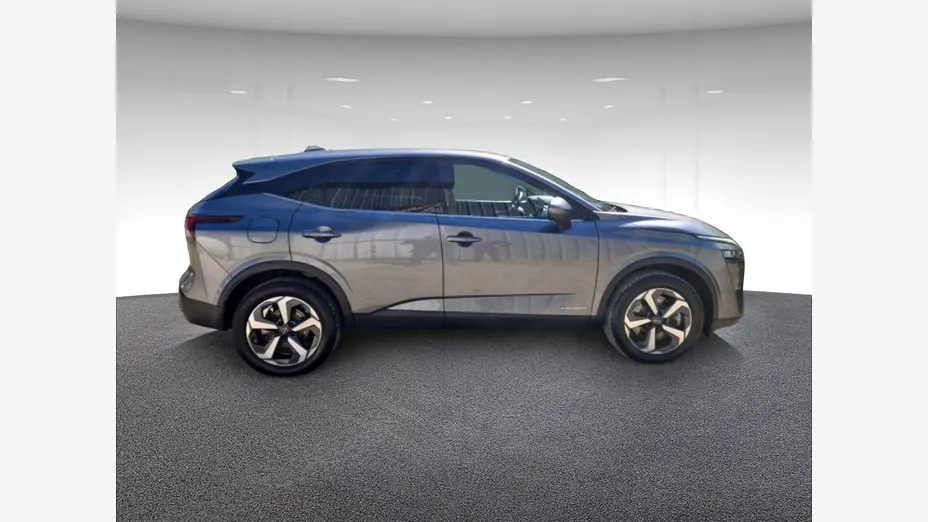 NISSAN Qashqai -