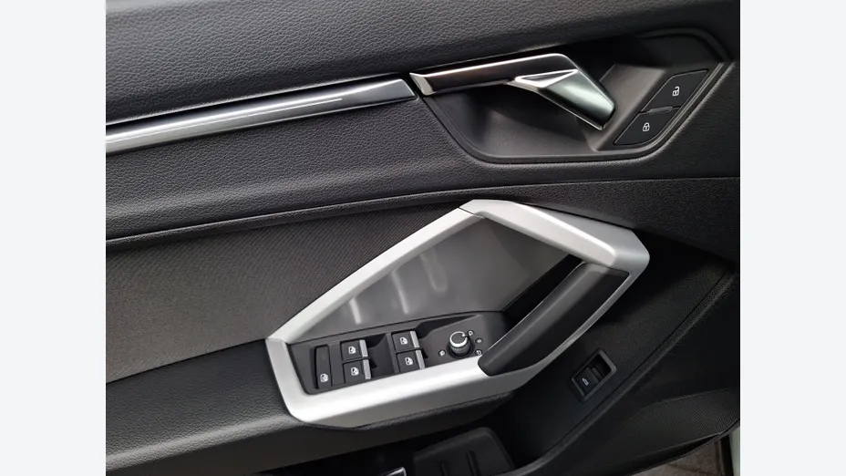 AUDI Q3 Sportback -
