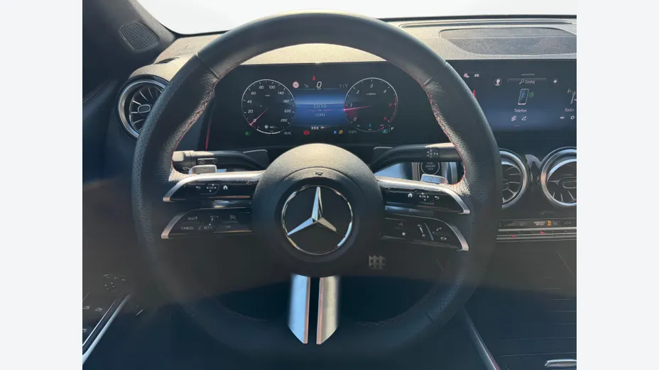 MERCEDES-BENZ GLB GLB 200 d AMG Line 8G-DCT