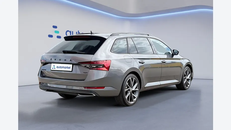 SKODA Superb Superb 2.0 TDI SCR 4x4 Sportline DSG