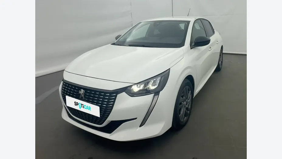 PEUGEOT 208 -
