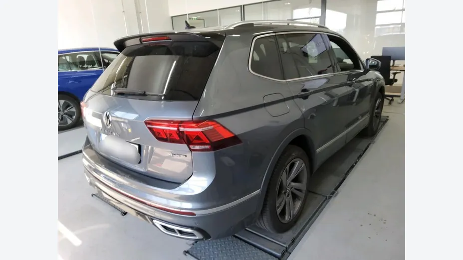 VOLKSWAGEN Tiguan Allspace -