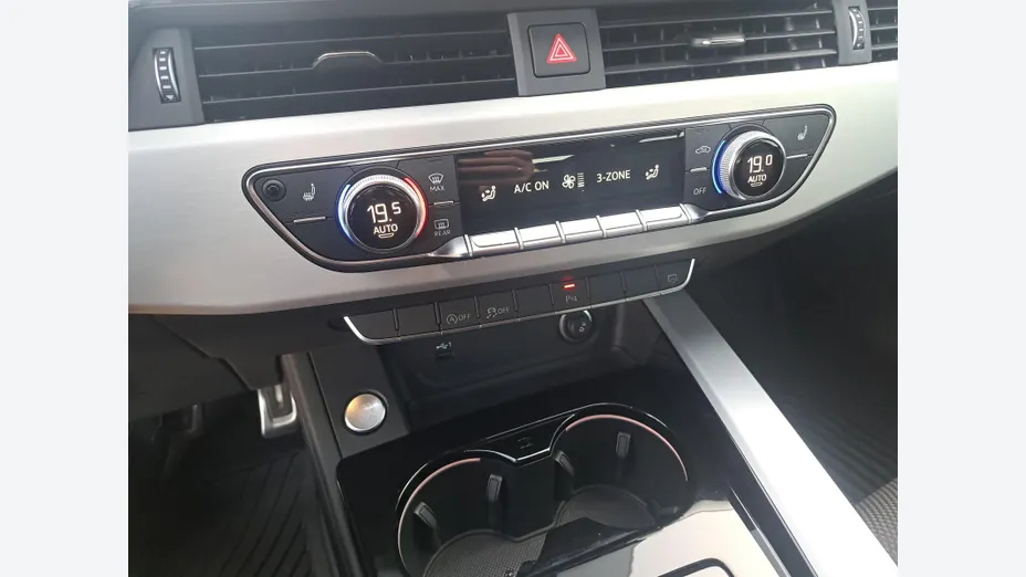 AUDI A4 A4 35 TFSI mHEV S Line S tronic