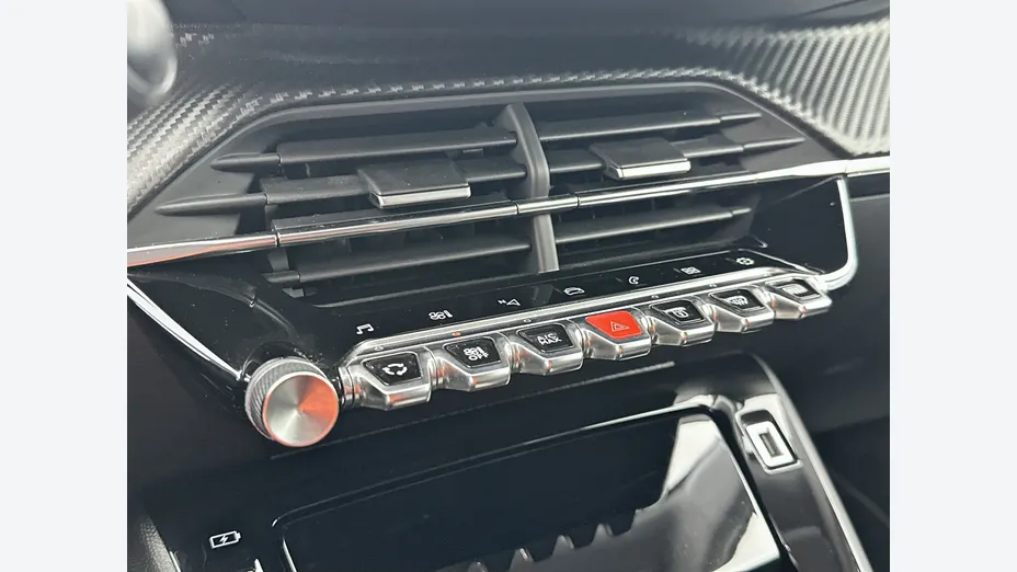PEUGEOT 2008 -