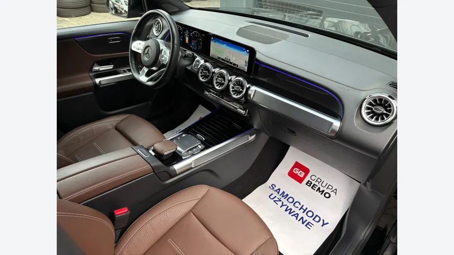 MERCEDES-BENZ GLB GLB 200 AMG Line 7G-DCT