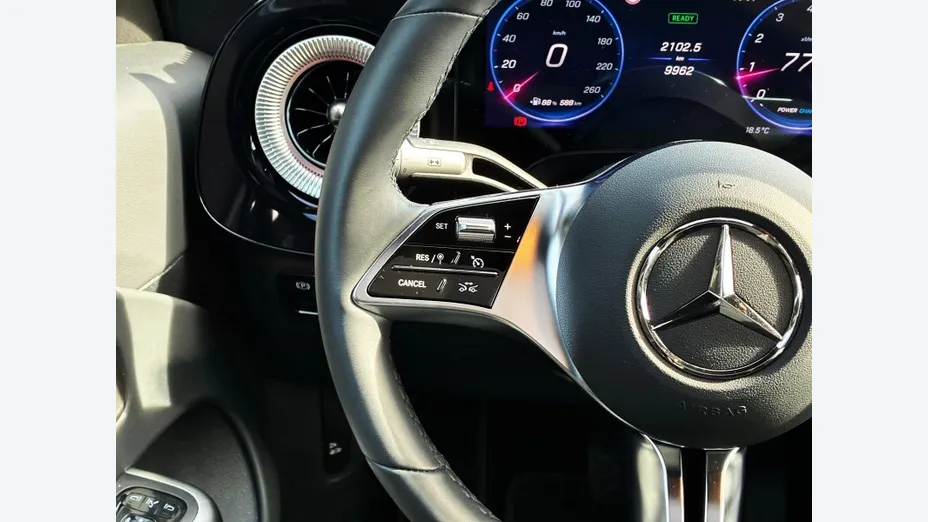 MERCEDES-BENZ CLA -
