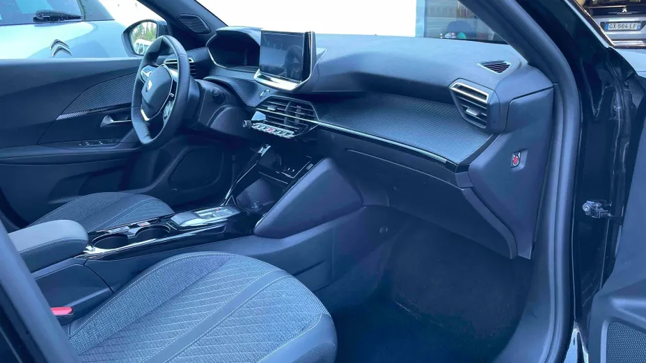 PEUGEOT 2008 -