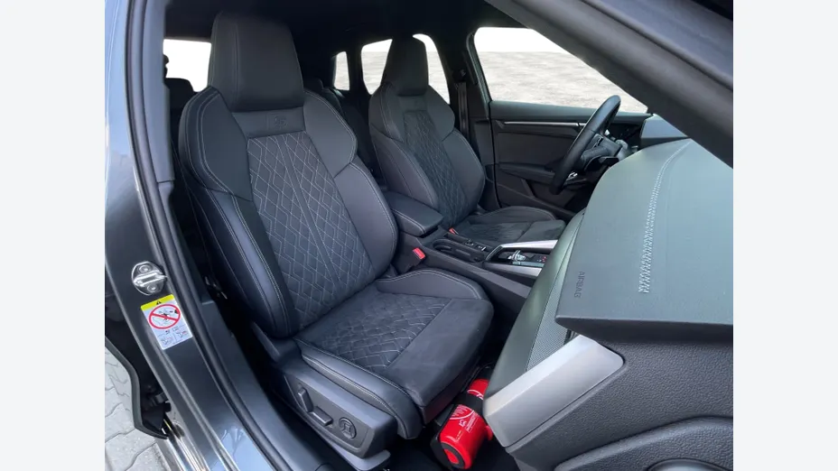 AUDI S3 Sportback -